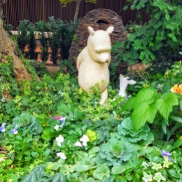Pooh bear flower dome